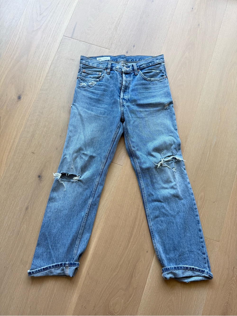 Zara Women's Relaxed Distressed Blue Jeans